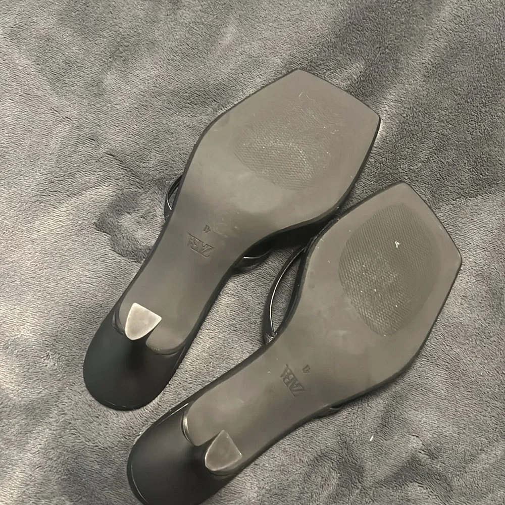 Never worn Zara heels - Picture 2 of 3